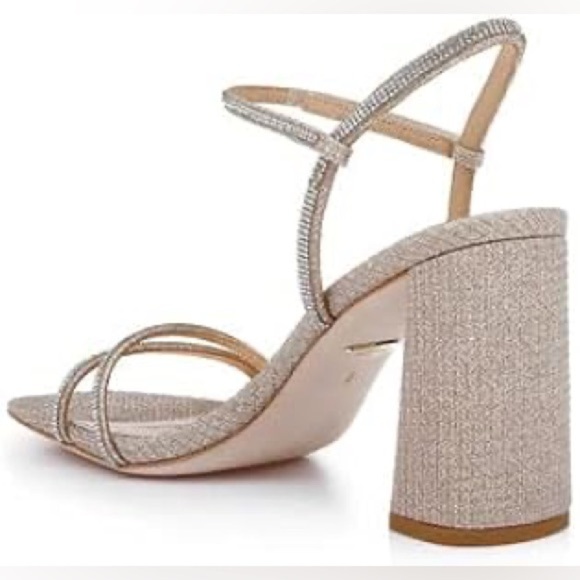 NIB Badgley Mischka Women’s Firey Heeled Sandals in Gold in size 7 - Picture 3 of 8